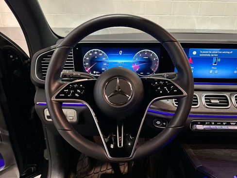 Used 2025 Mercedes-Benz GLE 350 4MATIC image 18