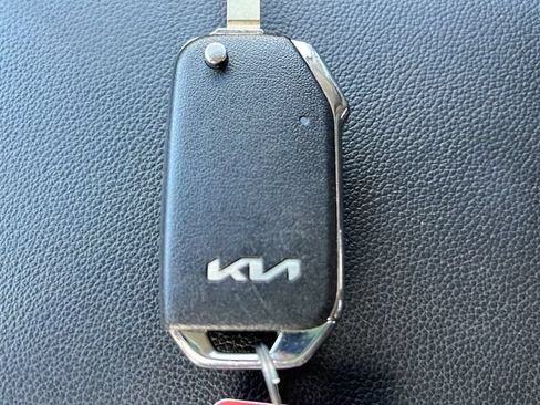 Used 2024 Kia Sportage LX FWD image 22