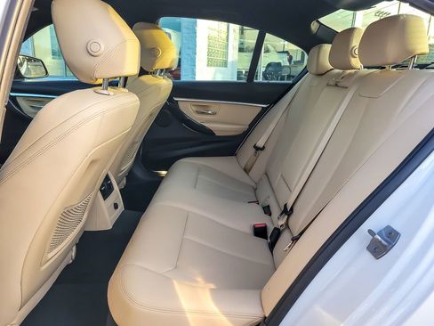 Used 2017 BMW 330i Sedan RWD image 10