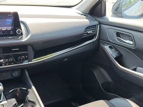 Certified 2025 Nissan Rogue SV AWD/4WD image 25