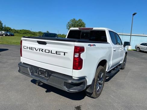 Used 2025 Chevrolet Silverado 1500 LT w/ Leather Package AWD/4WD image 24