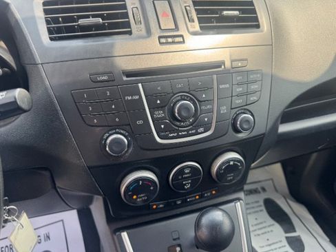 Used 2013 MAZDA MAZDA5 Sport FWD image 18