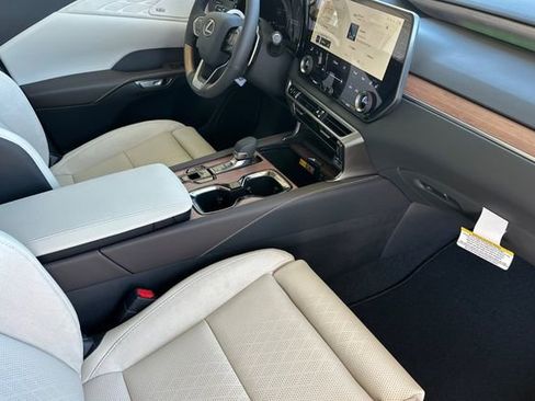 New 2026 Lexus RX 350 image 14