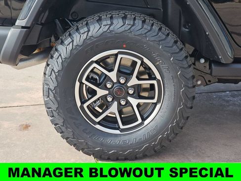New 2026 Jeep Wrangler Unlimited Rubicon w/ Steel Bumper Group AWD/4WD image 36