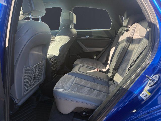 Used 2022 Audi SQ5 Premium w/ Convenience Package AWD/4WD image 13