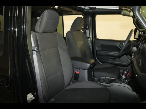 Used 2023 Jeep Wrangler Unlimited w/ Convenience Group AWD/4WD image 27