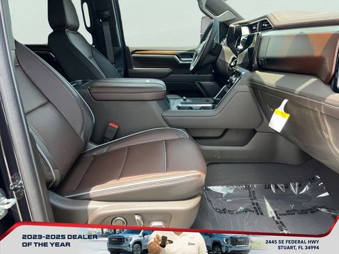 New 2025 GMC Sierra 2500 Denali w/ Denali Reserve Package image 35