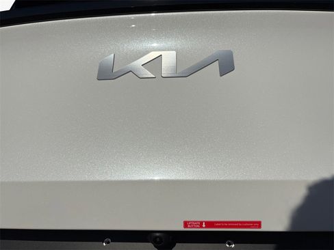 New 2026 Kia Sportage EX w/ EX Panoramic Sunroof Package image 17