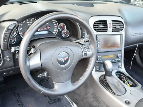 Used 2007 Chevrolet Corvette Convertible w/ Preferred Equipment Group RWD image 11