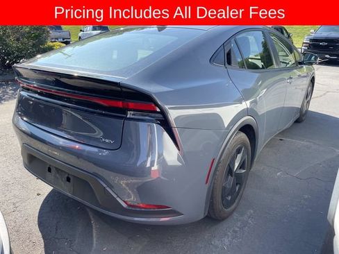 Used 2023 Toyota Prius LE FWD image 6