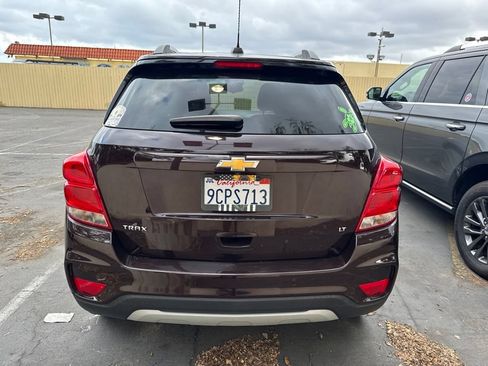 Used 2020 Chevrolet Trax LT w/ LT Convenience Package FWD image 4