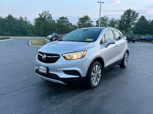 Used 2020 Buick Encore Preferred AWD/4WD image 1