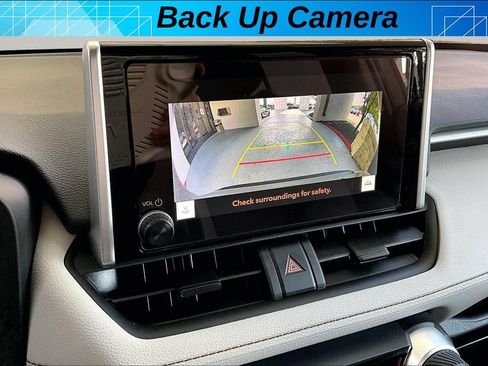 Used 2025 Toyota RAV4 XLE w/ Convenience Package FWD image 16