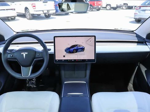 Used 2023 Tesla Model 3 Standard Range RWD image 12