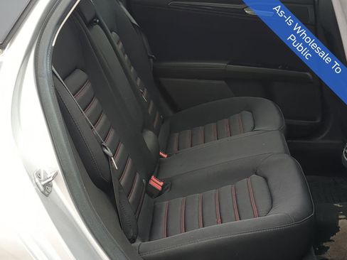 Used 2014 Ford Fusion SE w/ Equipment Group 201A image 23