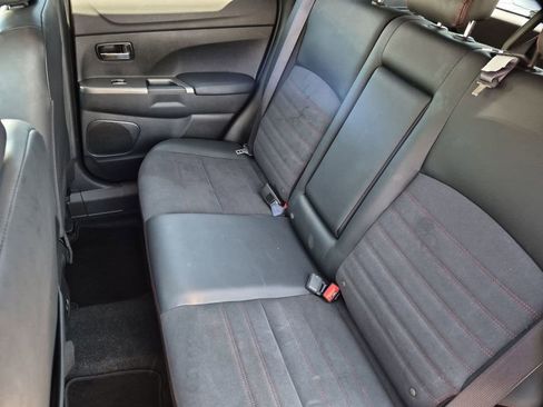 Used 2025 Mitsubishi Outlander Sport SE AWD/4WD image 27