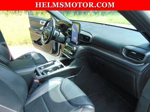 Used 2020 Ford Explorer Platinum w/ Premium Technology Package AWD/4WD image 37