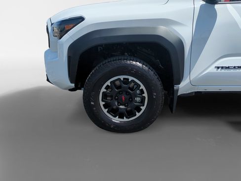 New 2026 Toyota Tacoma TRD Off-Road AWD/4WD image 14