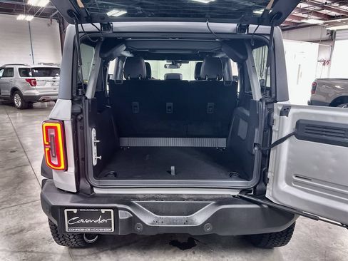 Used 2026 Ford Bronco Outer Banks w/ Sasquatch Package AWD/4WD image 12