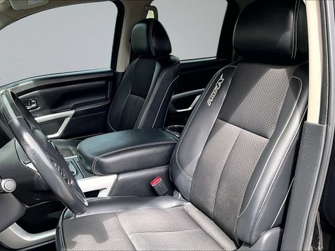 Used 2016 Nissan Titan PRO-4X AWD/4WD image 25