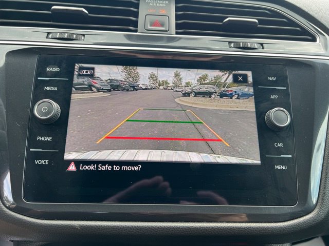 Used 2023 Volkswagen Tiguan SEL R-Line AWD/4WD image 19