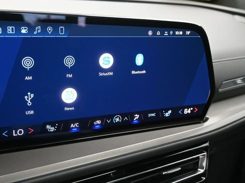 New 2026 Chevrolet Traverse LT w/ Sun and Wheel Package image 27