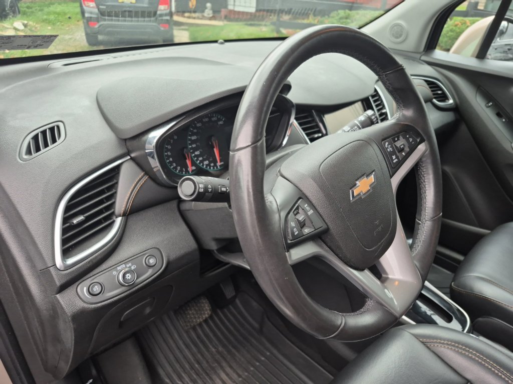 Used 2018 Chevrolet Trax Premier AWD/4WD image 10