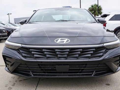 New 2026 Hyundai Elantra SEL Sport Premium FWD image 8