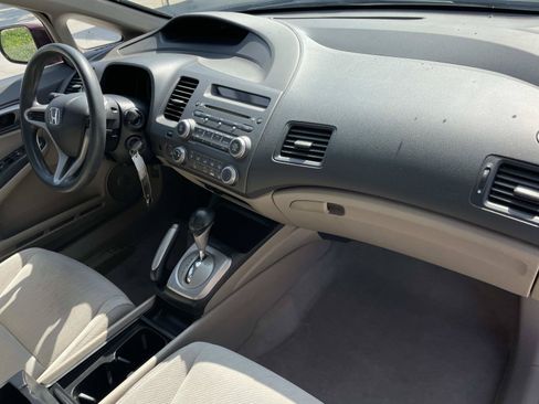 Used 2010 Honda Civic LX image 19