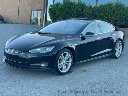Used 2013 Tesla Model S Performance RWD image 3