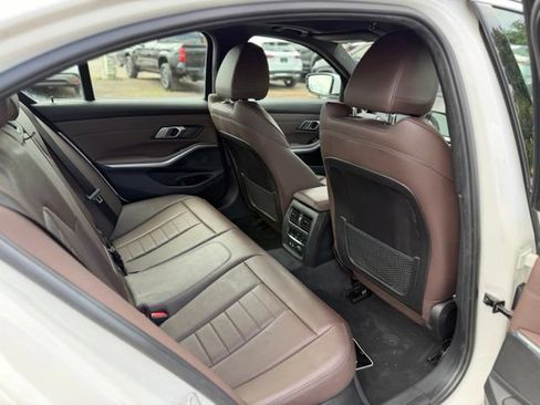 Used 2019 BMW 330i xDrive Sedan w/ Convenience Package AWD/4WD image 10