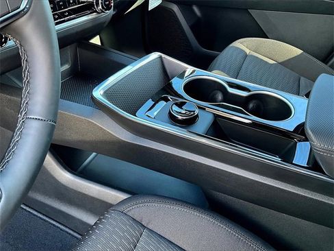 New 2026 Chevrolet Equinox LT w/ Midnight Edition image 12