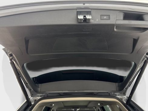 Used 2025 Volkswagen Atlas SEL AWD/4WD image 87