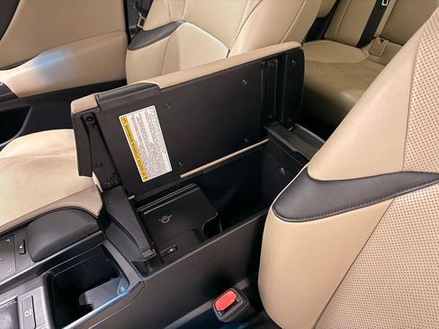 Used 2020 Lexus ES 350 w/ Premium Package FWD image 28