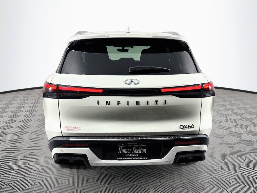 Used 2023 INFINITI QX60 Luxe w/ Cargo Package FWD image 6