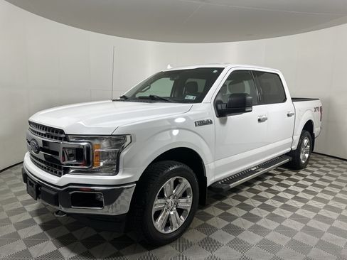 Used 2018 Ford F150 XLT w/ Equipment Group 302A Luxury AWD/4WD image 3