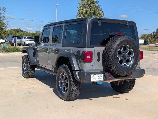 Used 2023 Jeep Wrangler Unlimited Rubicon 4xe w/ Cold Weather Group AWD/4WD image 4