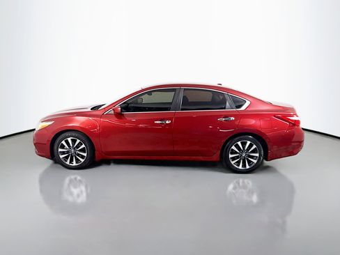 Used 2017 Nissan Altima 2.5 SV FWD image 6