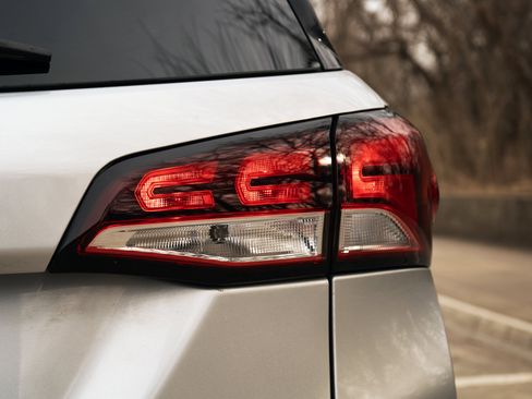 Used 2022 Chevrolet Equinox LT image 13