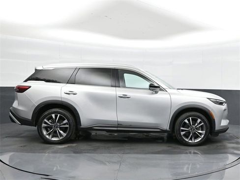 Used 2023 INFINITI QX60 Luxe image 4
