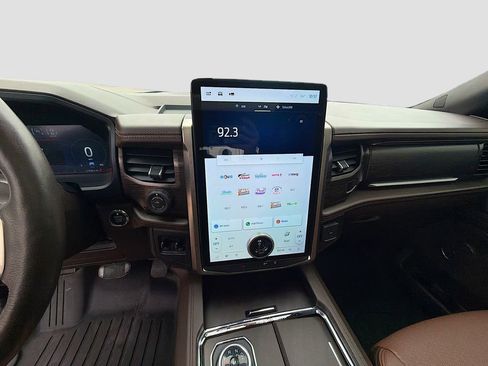 Used 2022 Ford Expedition King Ranch image 29