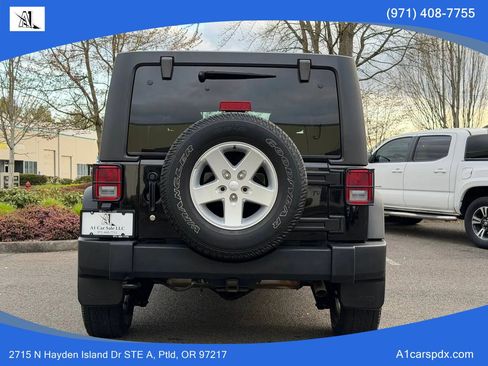 Used 2015 Jeep Wrangler Unlimited Sport w/ Power Convenience Group AWD/4WD image 7