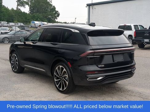 Used 2024 Lincoln Nautilus Black Label AWD/4WD image 11