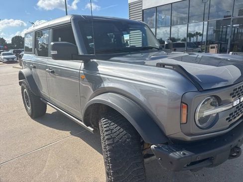 Used 2024 Ford Bronco Badlands AWD/4WD image 2