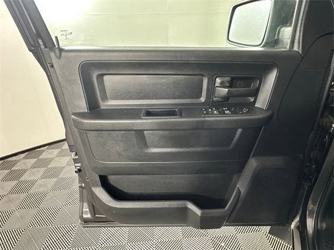 Used 2017 RAM 1500 Express image 16