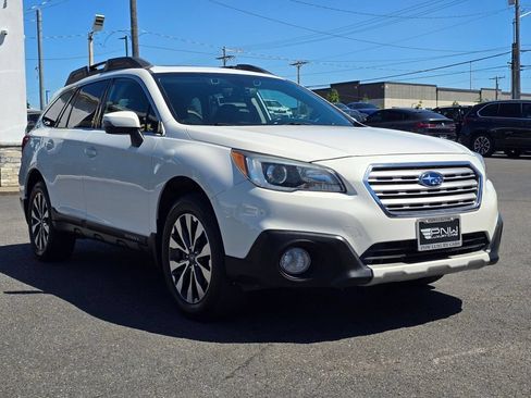 Used 2017 Subaru Outback 2.5i Limited AWD/4WD image 4