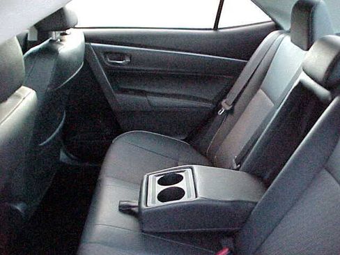 Used 2015 Toyota Corolla S image 15