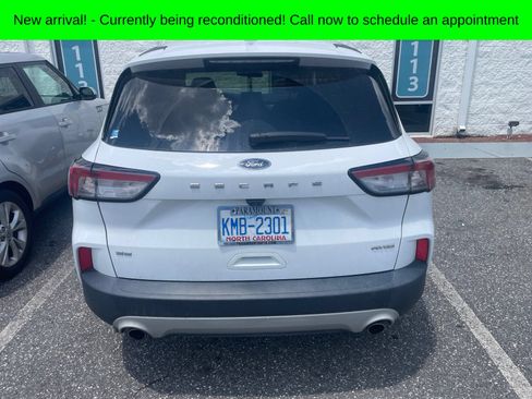 Used 2021 Ford Escape SE w/ Cold Weather Package AWD/4WD image 4
