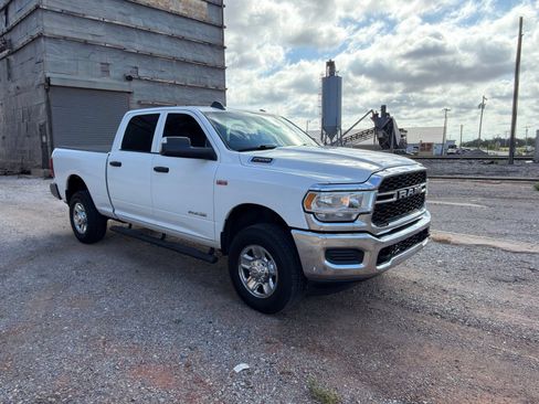 Used 2021 RAM 2500 Tradesman AWD/4WD image 2