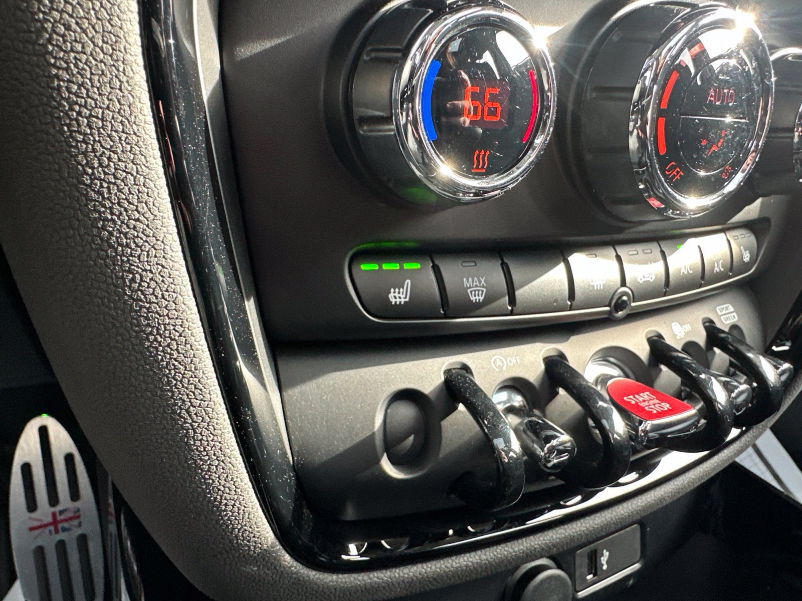 Used 2023 MINI Cooper Clubman S w/ Premium Package FWD image 72